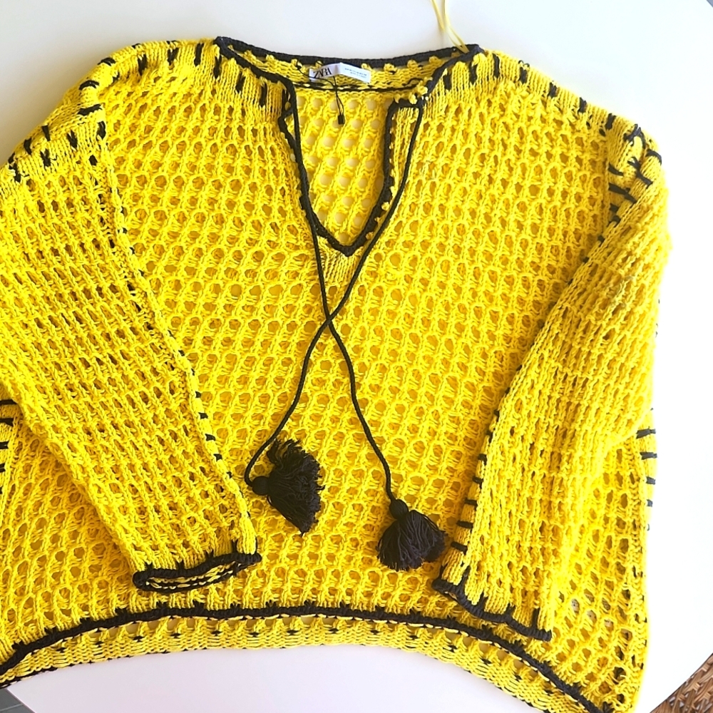 Zara Knit Sweater with Contrasting Topstiching 5802/105